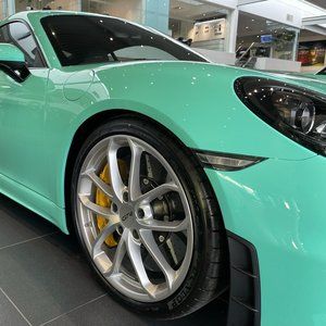 Meet your Posher, Chuck